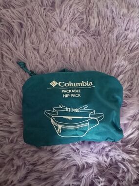 Columbia Packable Hip Pack in Teal